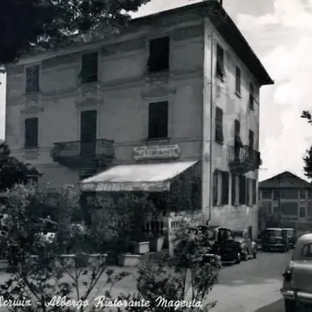 Hotel Magenta *