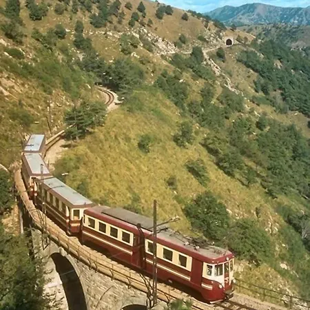 ホテル Magenta Casella