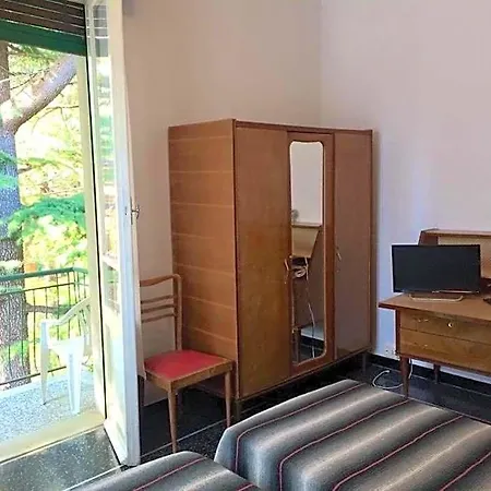 Magenta Hotel